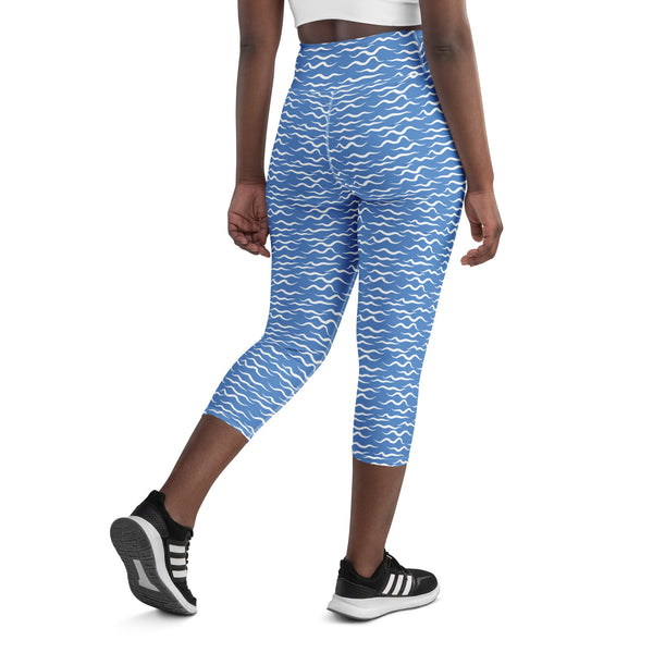 Shark Waves Yoga Capri Leggings Blue