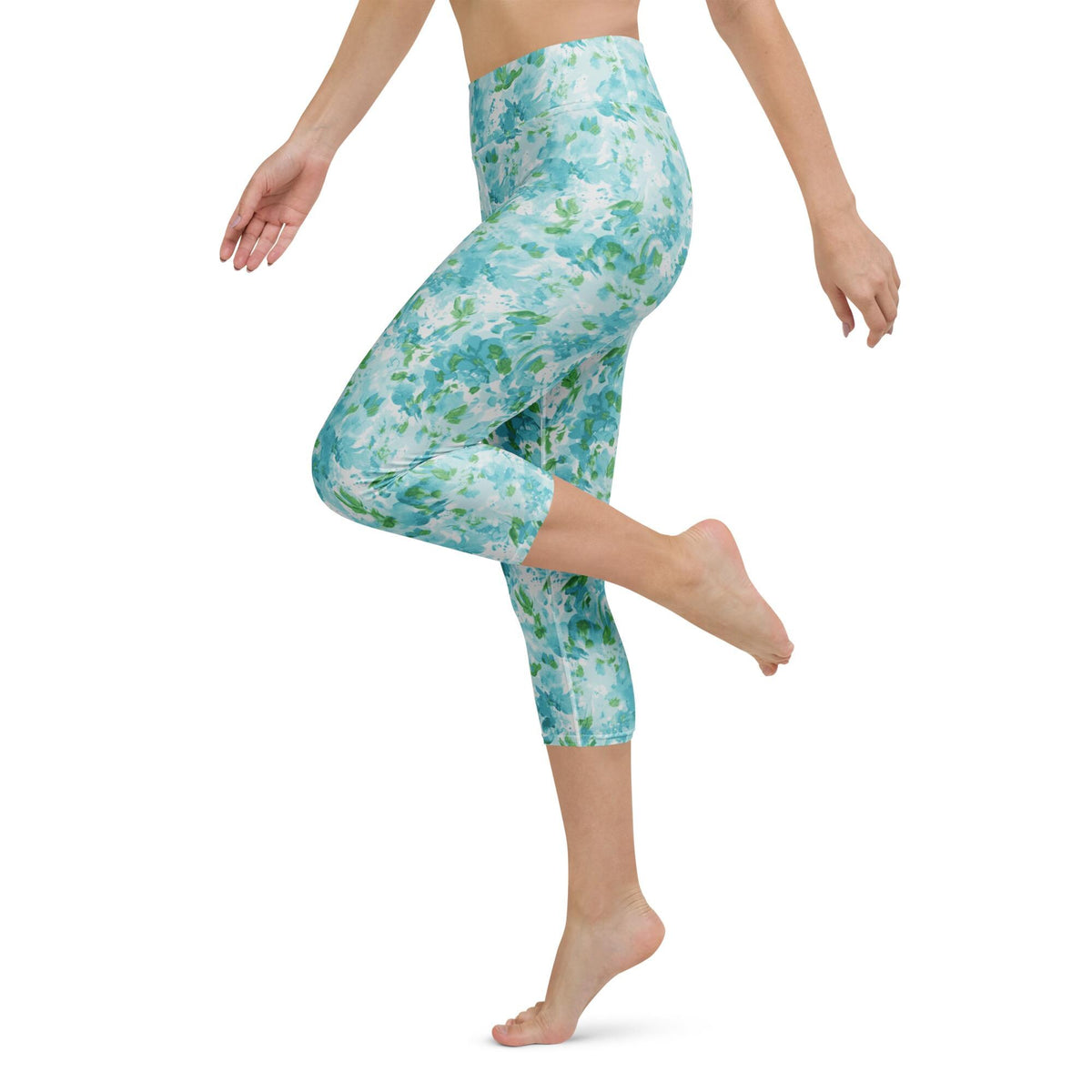 Nantucket Blue Hydrangea Yoga Capri Leggings